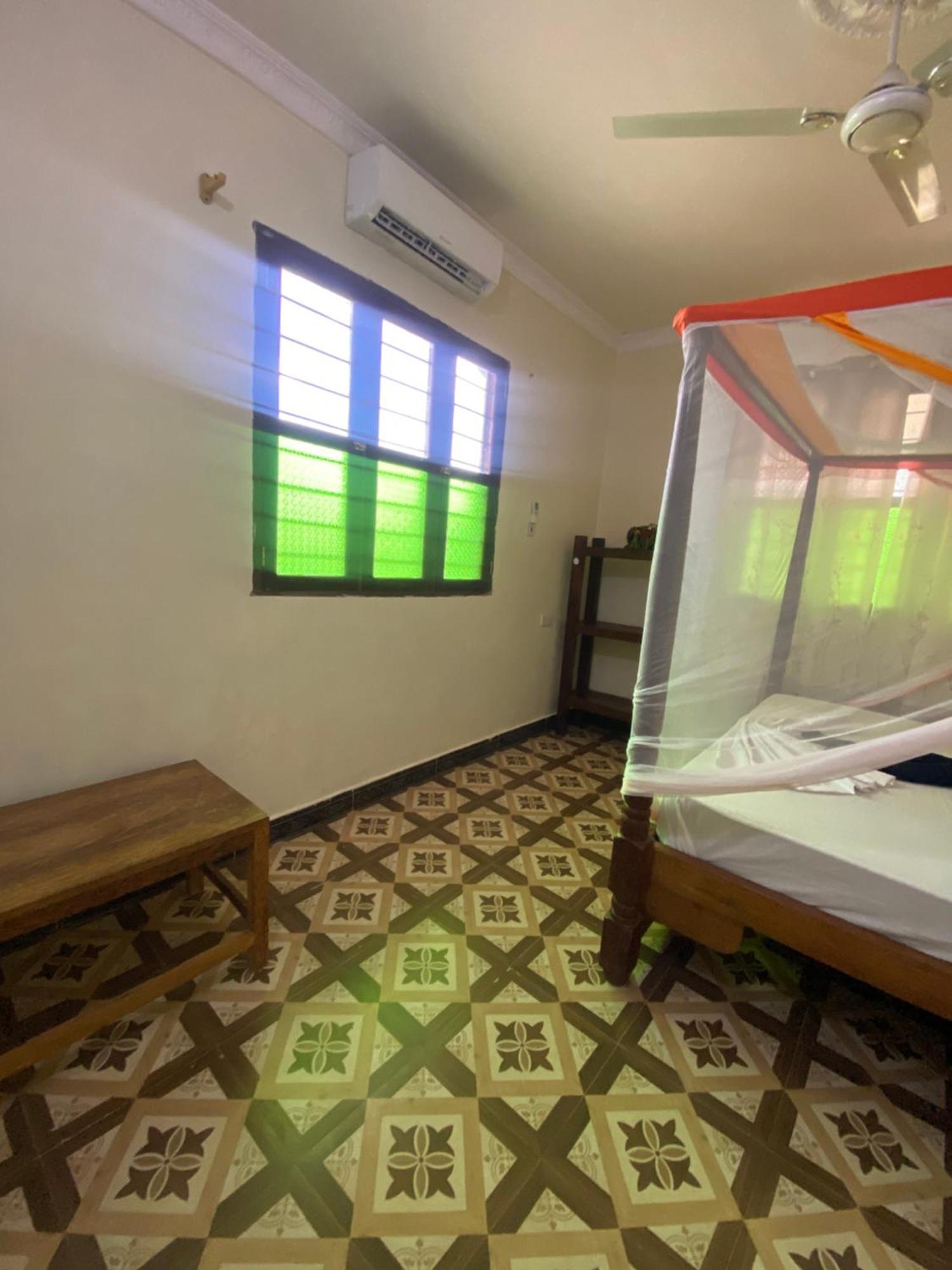 Falcon House Kendwa Bed and Breakfast Εξωτερικό φωτογραφία